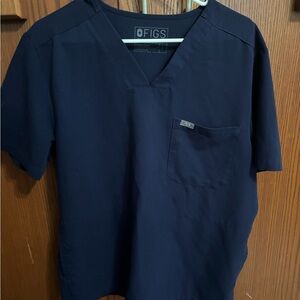 Figs Men's Navy Blue Short Sleeve Top